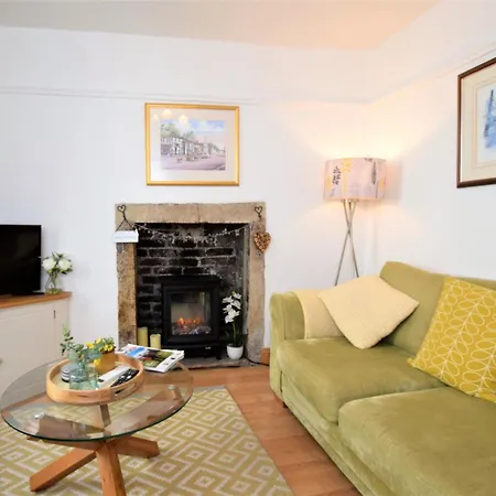 2 Bed In Sz123 Holiday home