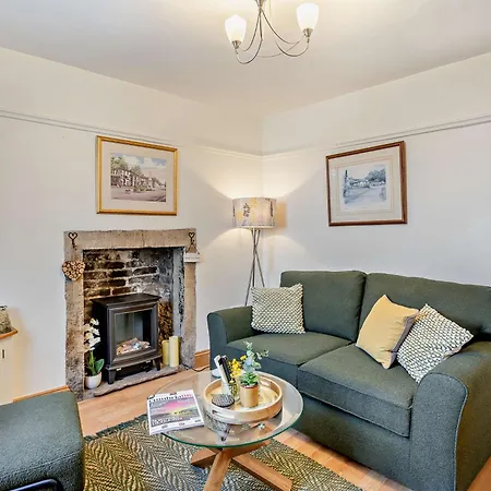 Holiday home 2 Bed In Sz123 *